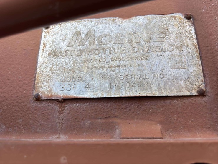 minneapolis-moline-m5-image-47