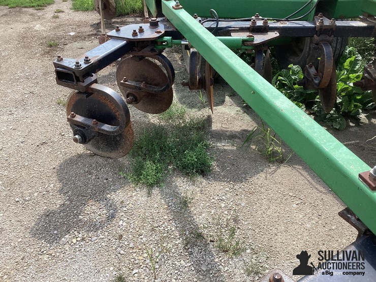 john-deere-2700-image-17