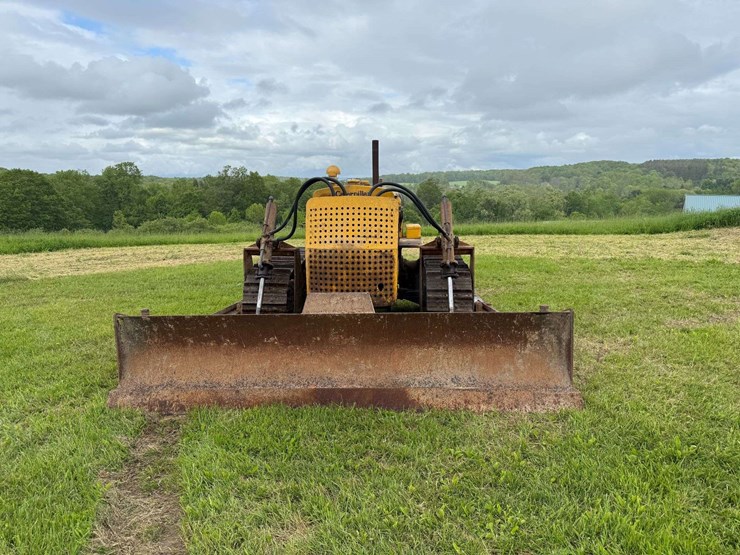 caterpillar-d6-image-2