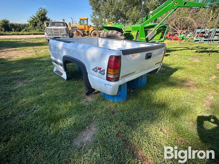 chevrolet-pickup-box-image-8