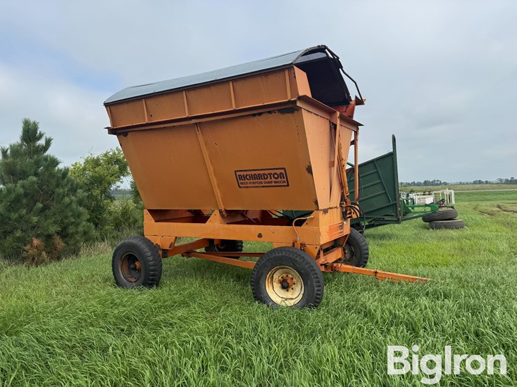 richadton-1200-harvest-wagon-image-4