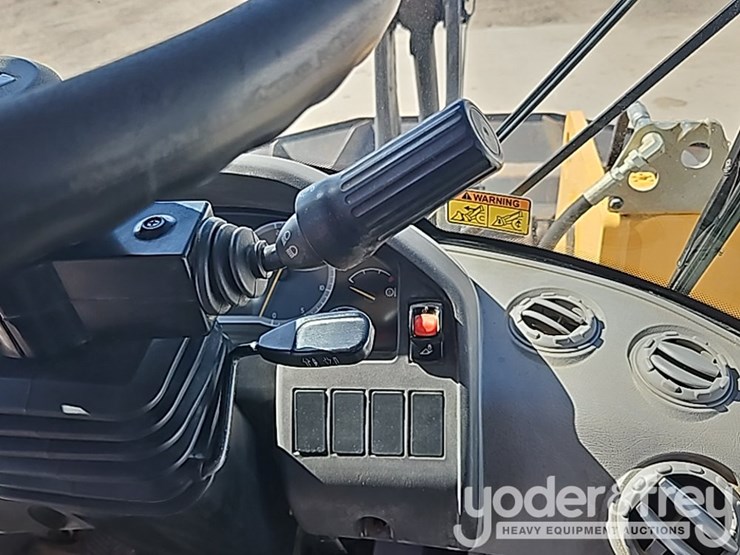 2017-volvo-l110h-image-70