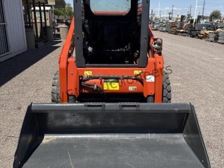 kubota-ssv65-image-3