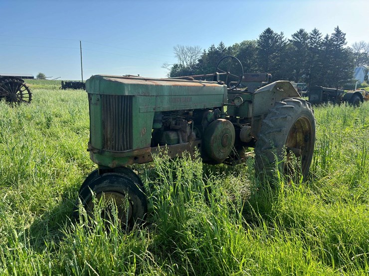 john-deere-70-image-1