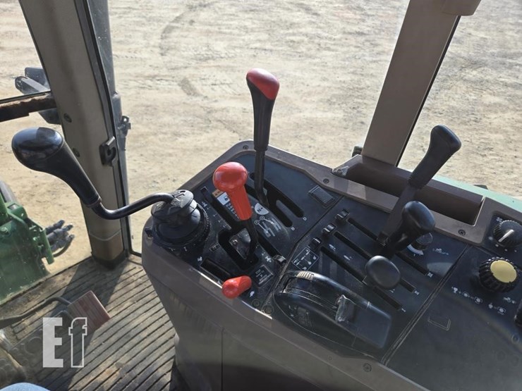 1993-john-deere-7600-image-23