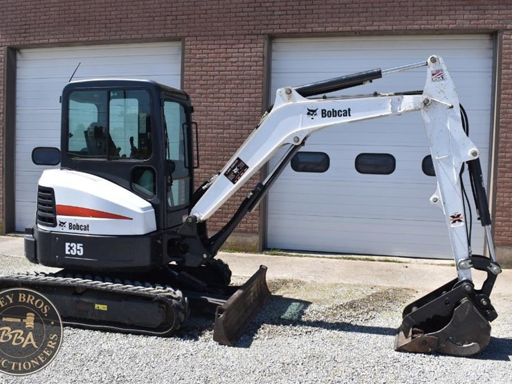 2014-bobcat-e35-image-9