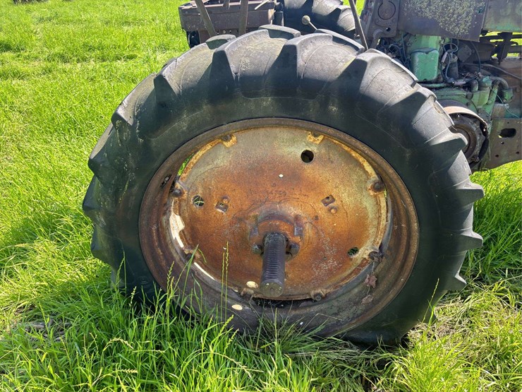 john-deere-730-image-23