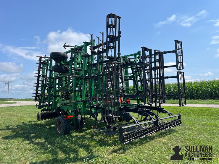 john-deere-2310-image-7