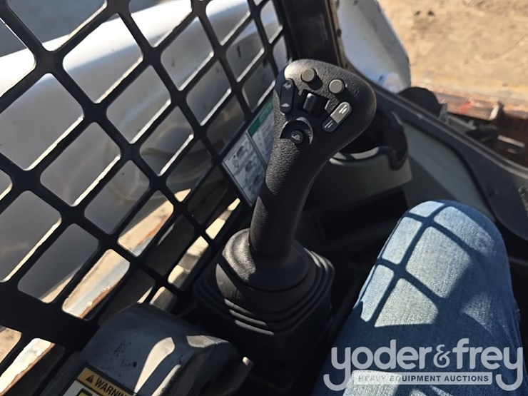 2019-bobcat-t590-image-49