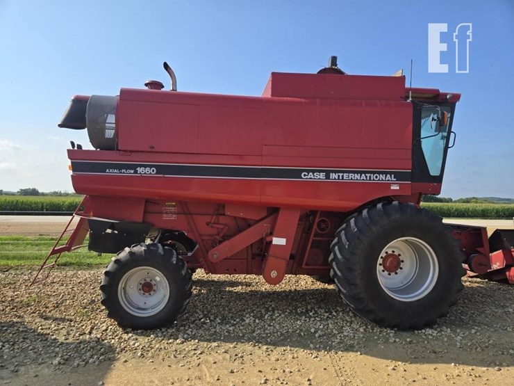 1992-case-ih-1660-image-33