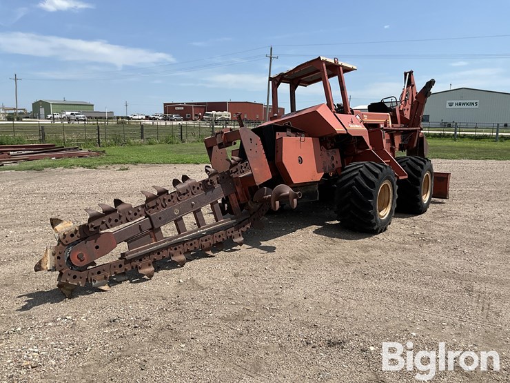 ditch-witch-r100-image-5