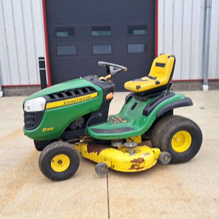 JOHN DEERE LA