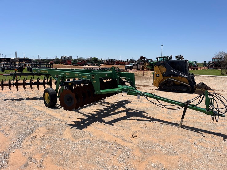 2013-john-deere-670-image-4