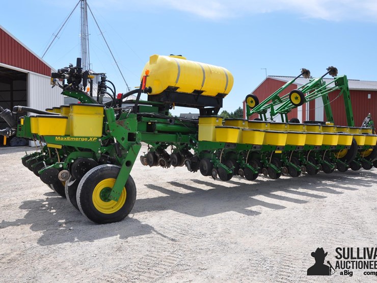 2010-john-deere-1770nt-image-5