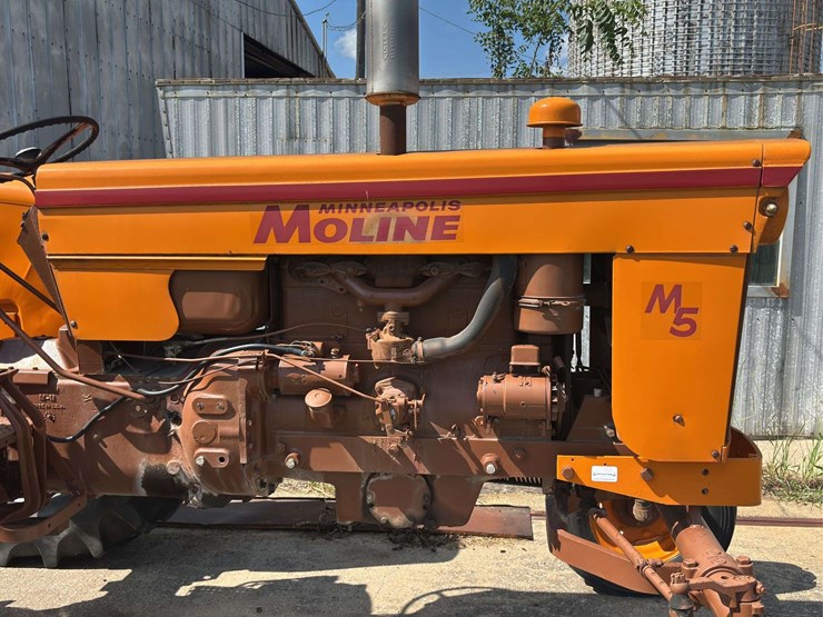 minneapolis-moline-m5-image-19