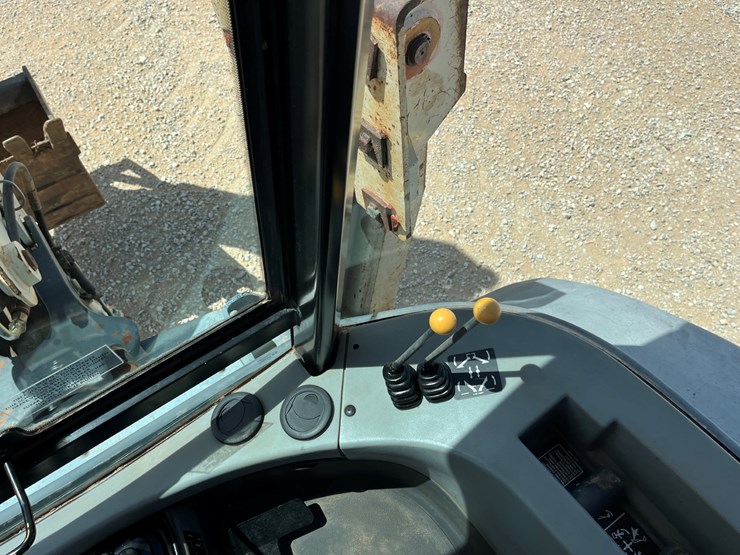 2006-terex-760b-image-23