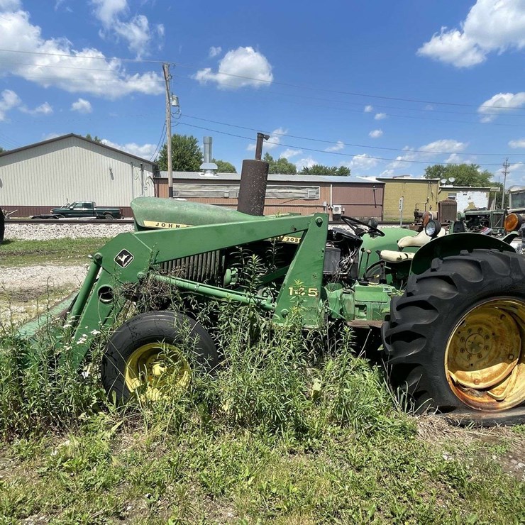 JOHN DEERE 2030