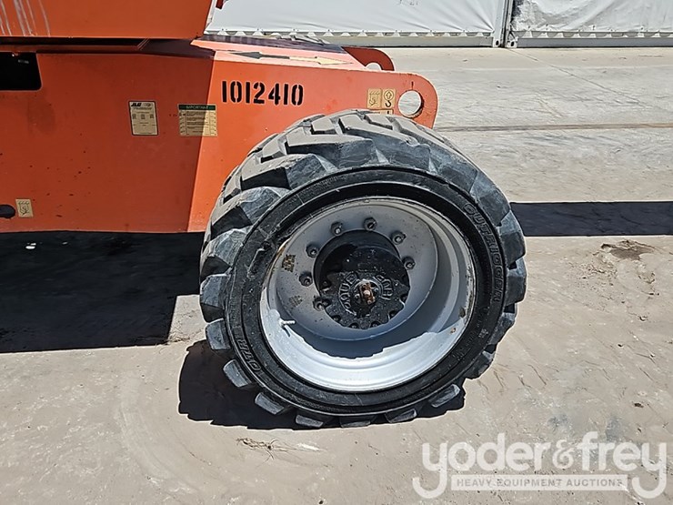 2007-jlg-800s-image-8