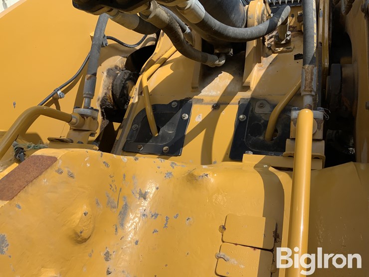 2017-caterpillar-950m-image-15