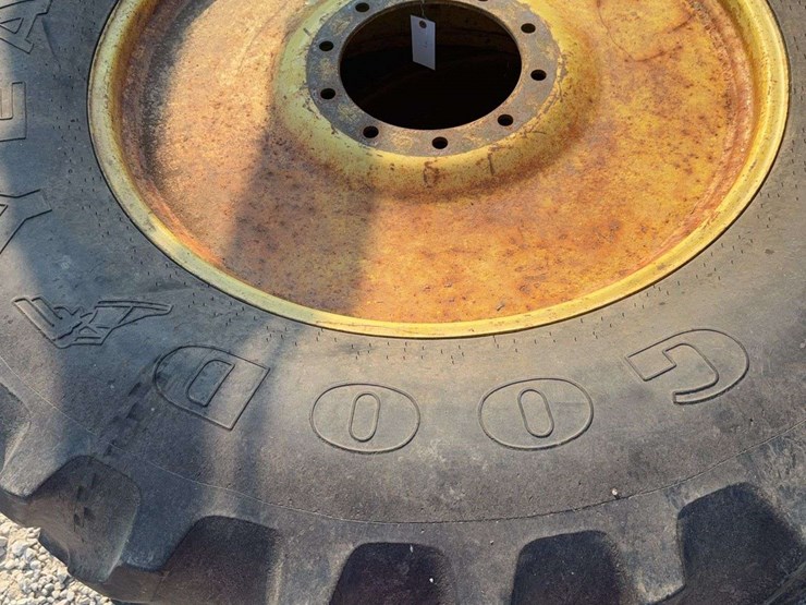 john-deere-10-image-2