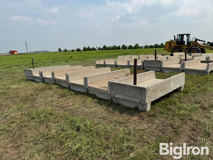 concrete-h-bunks-image-3