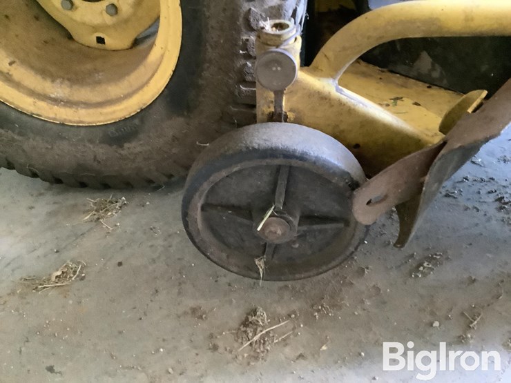 john-deere-445-image-10