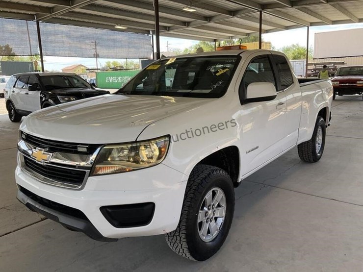 2015-chevrolet-colorado-image-3