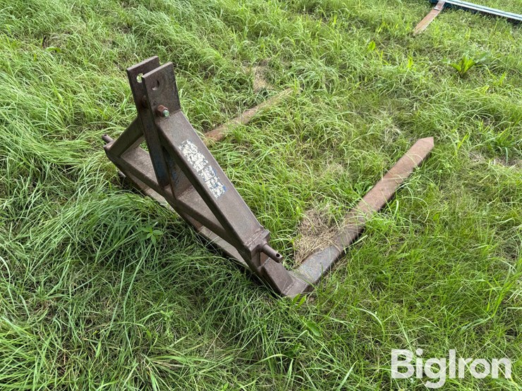 3-pt-bale-mover-image-1
