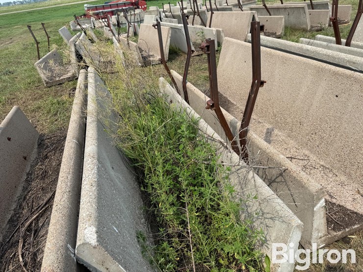 concrete-feed-bunks-image-13