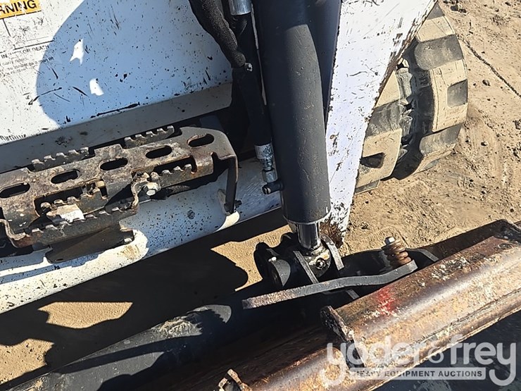 2019-bobcat-t590-image-29