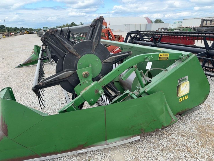 2025-john-deere-918-image-2