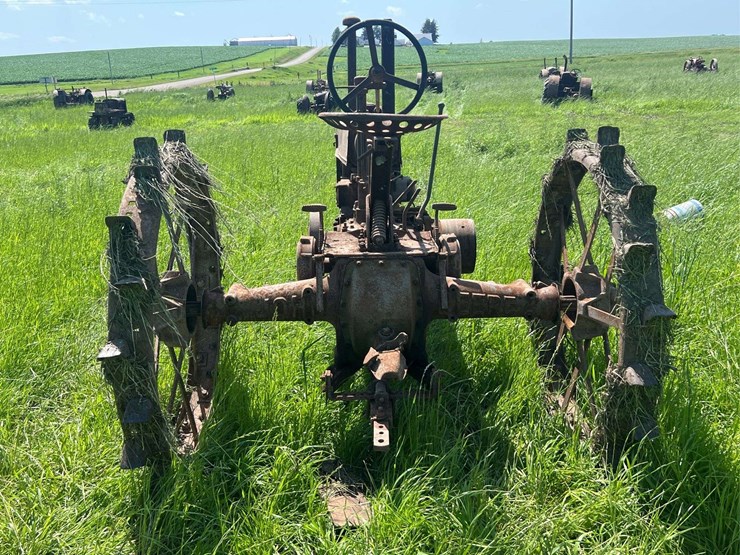 john-deere-model-b-image-4
