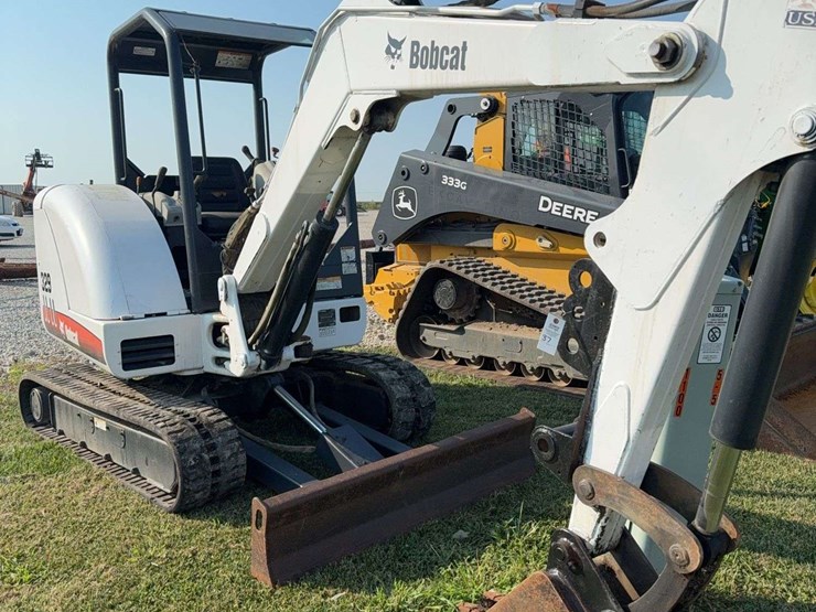 2007-bobcat-329g-image-3