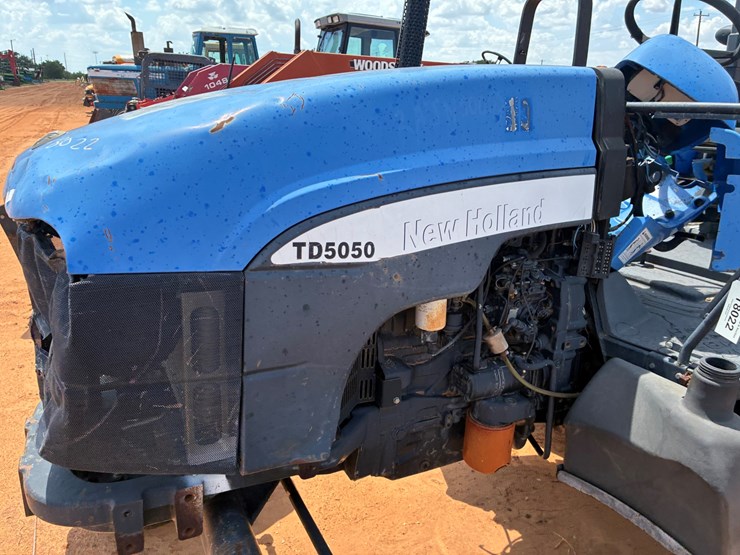 new-holland-td5050-image-9