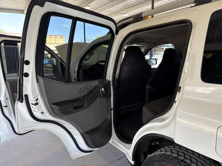 2014-nissan-xterra-image-25