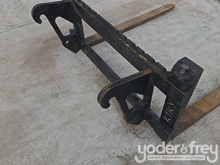 caterpillar-908-image-12