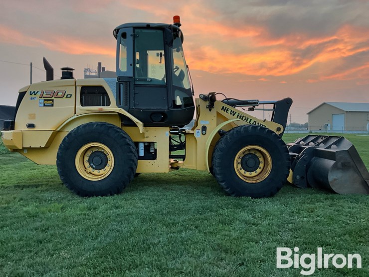 2010-new-holland-w130b-image-4