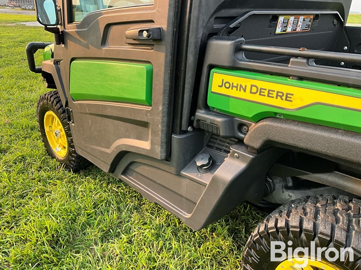2021-john-deere-gator-image-20
