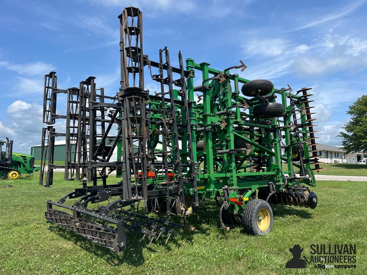 john-deere-2310-image-5