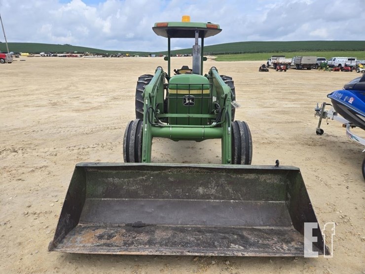 john-deere-2640-image-2