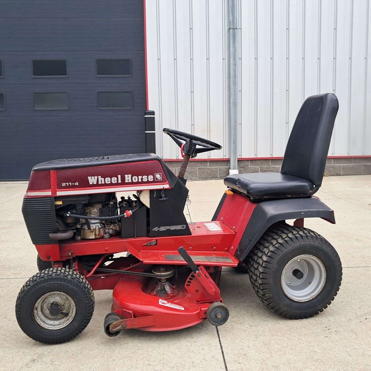 WHEELHORSE 211-4