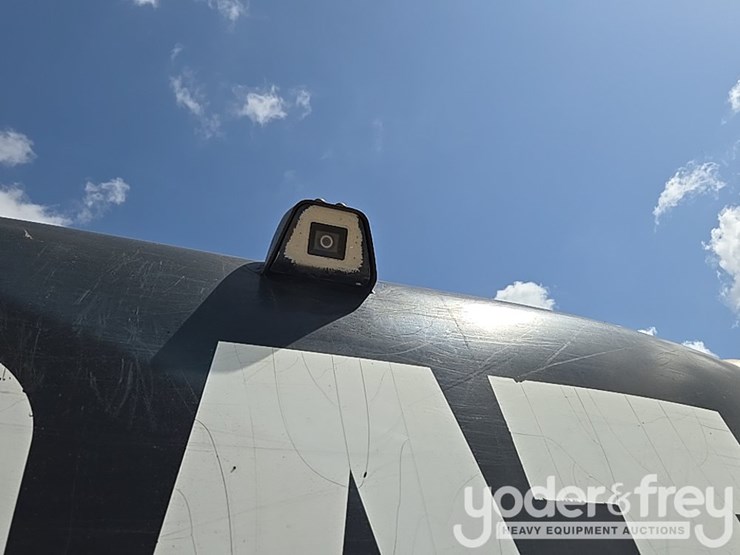 2015-caterpillar-329fl-image-60