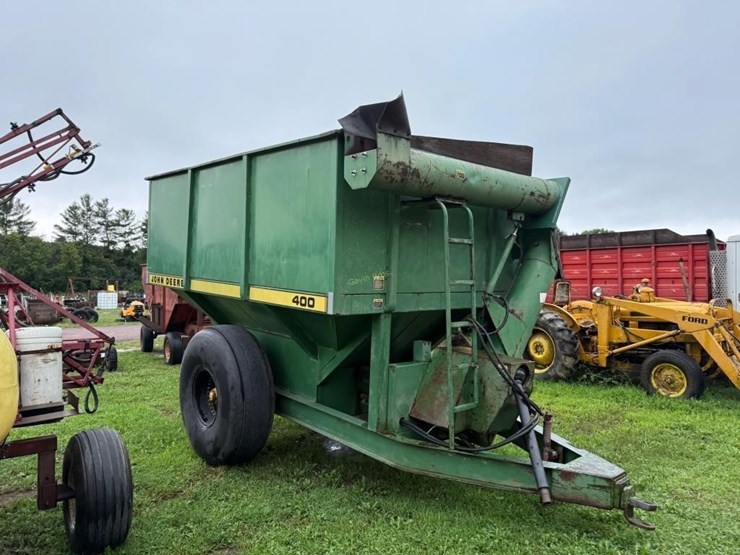 john-deere-400-image-4