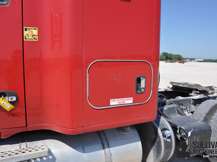2019-kenworth-t680-image-17