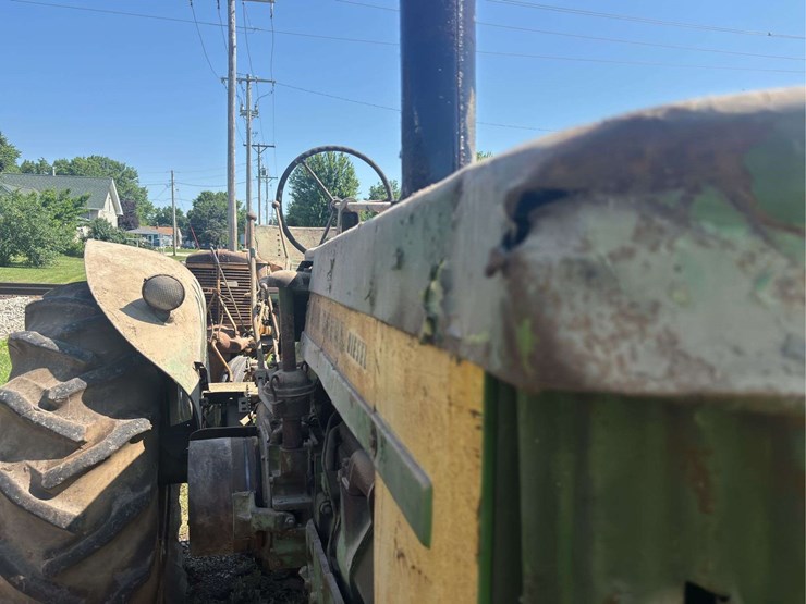 john-deere-720-image-12