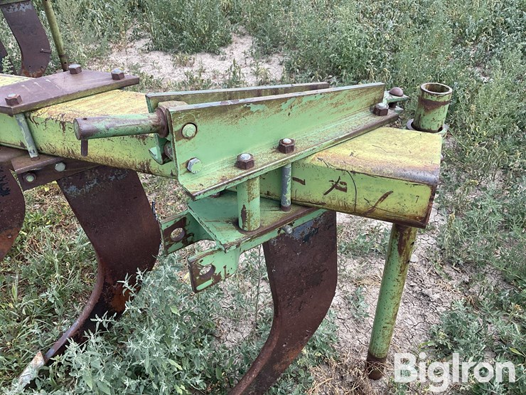 john-deere-6-image-13