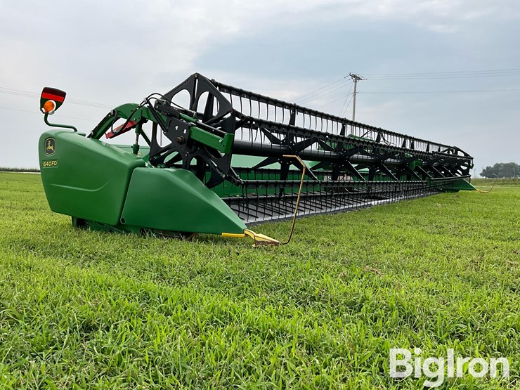 2015-john-deere-640fd-image-3