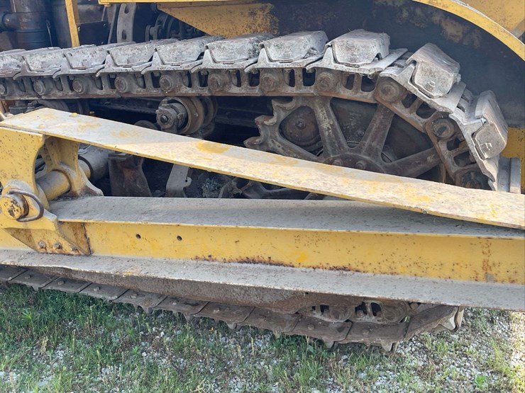 caterpillar-sixty-image-75