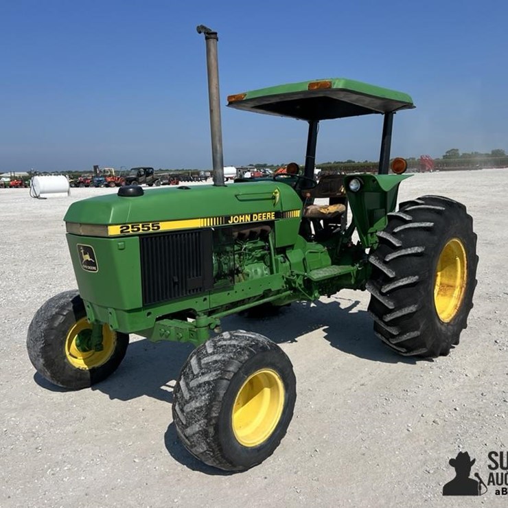 JOHN DEERE 2555