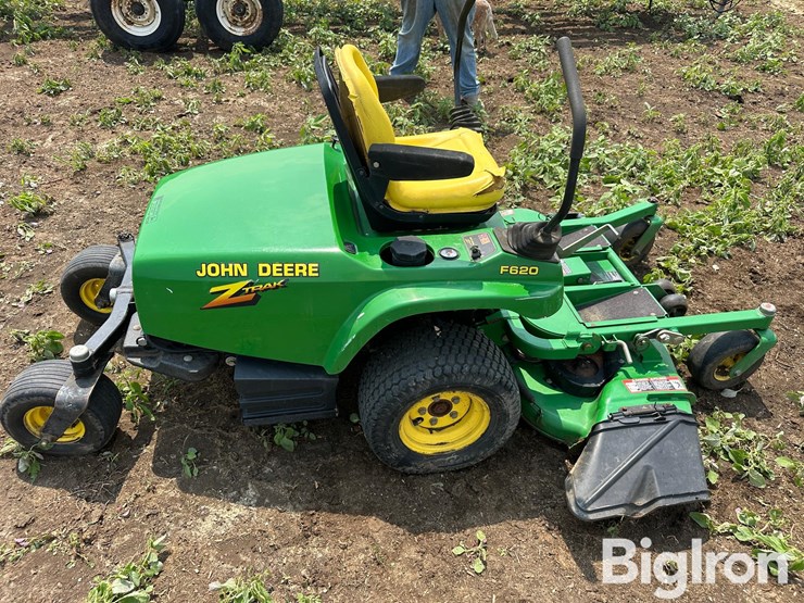 john-deere-f620-image-4